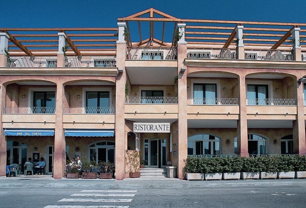 Hotel Del Porto Канниджионе Экстерьер фото